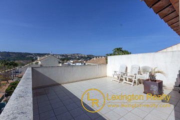 Apartment close to the beach In Javea in Lexington Realty