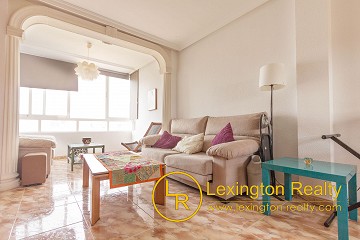 Sea views apartment with community pool in Lexington Realty