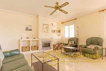 Southfacing villa for sale in Lexington Realty