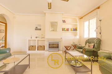 Southfacing villa for sale in Lexington Realty