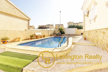 Villa independiente con piscina privada in Lexington Realty