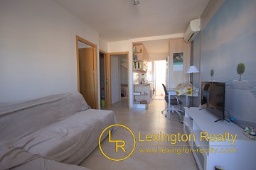 Townhouse with lovely sea views in Lexington Realty