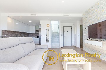 Penthouse with sea views and roof terrace in Arenales del Sol in Lexington Realty