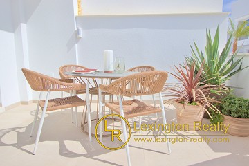 Bungalow con Piscina y a 10 min de la playa in Lexington Realty