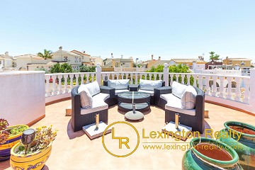 4 bedroom villa wirh private pool for sale in Gran Alacant in Lexington Realty