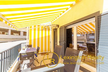 Corner townhouse in walking distance to beach in Arenales del Sol in Lexington Realty