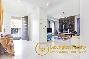 Exclusive Luxury Villa for Sale in Arenales del Sol in Lexington Realty