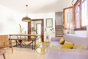 Townhouse within walking distance to the beach with a parking space in Lexington Realty