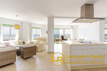 First line apartment for sale in Santa Pola in Lexington Realty