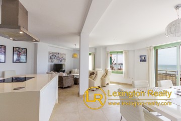 First line apartment for sale in Santa Pola in Lexington Realty