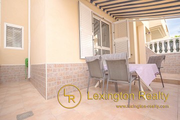 Very well maintained townhouse in Gran Alacant in Lexington Realty