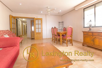 First line apartment for sale in Santa Pola in Lexington Realty