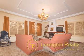 Fristående villa i Elche - Begagnade in Lexington Realty