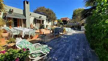 Finca with bed & breakfast potential in Altea in Lexington Realty