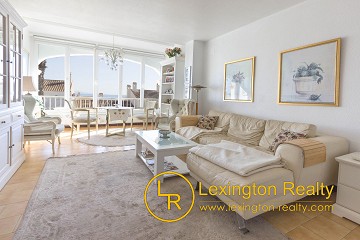 Townhouse with sea views in Gran Vista in Lexington Realty