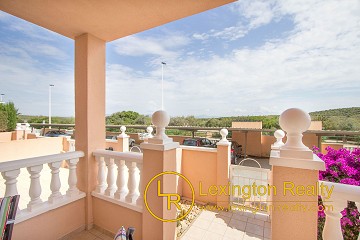 Corner townhouse for sale in Gran Alacant in Lexington Realty